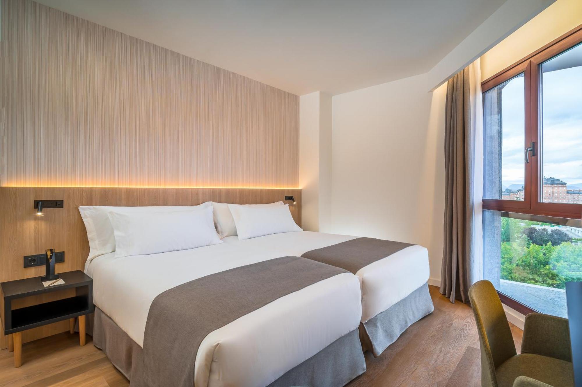 Hotel Occidental Pamplona Exterior foto