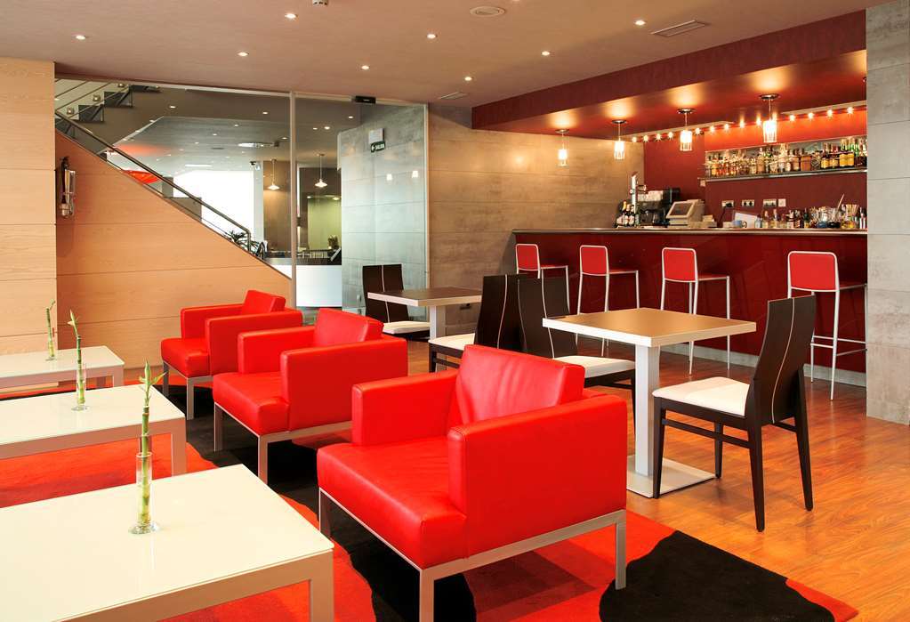 Hotel Occidental Pamplona Restaurant foto